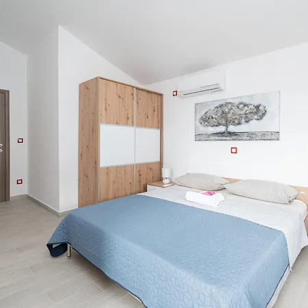 With Parking Space Maslenica, Novigrad - 21404