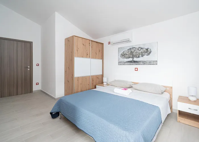 With Parking Space Maslenica, Novigrad - 21404