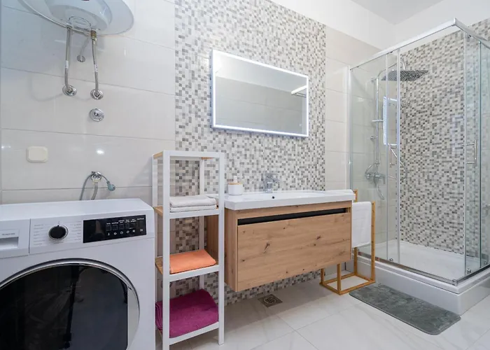 With Parking Space Maslenica, Novigrad - 21404 야세니스